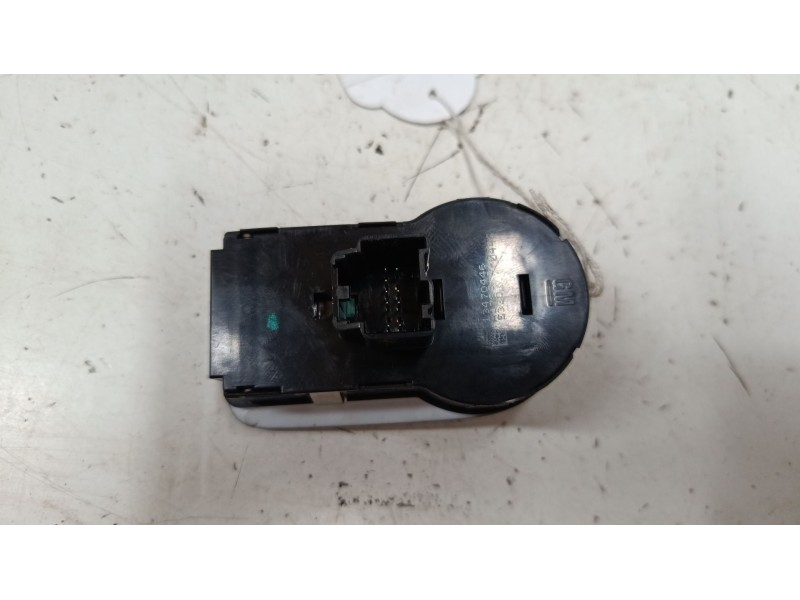 Recambio de conmutador de luces para opel corsa e (x15) 1.4 (08, 68) referencia OEM IAM 13470446  