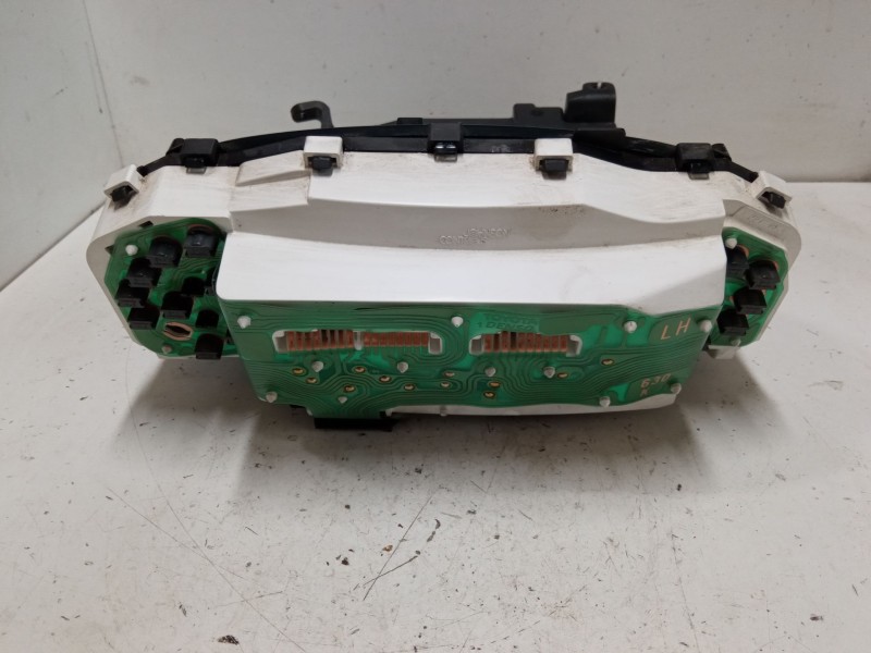 Recambio de cuadro instrumentos para toyota yaris (_p1_) 1.4 d-4d (nlp10_) referencia OEM IAM   