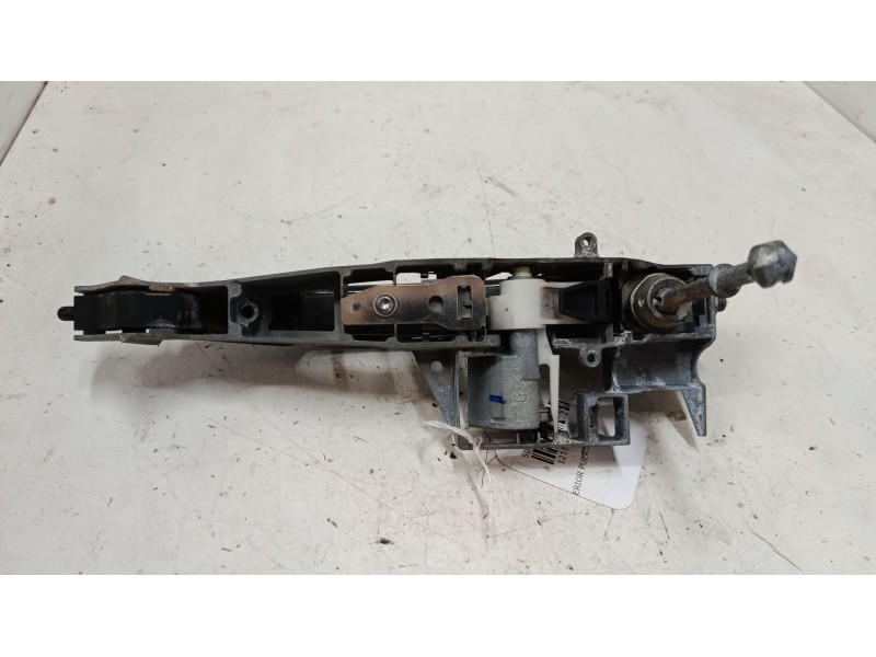 Recambio de maneta exterior puerta delantera izquierda para peugeot 5008 (0u_, 0e_) 1.6 hdi referencia OEM IAM   