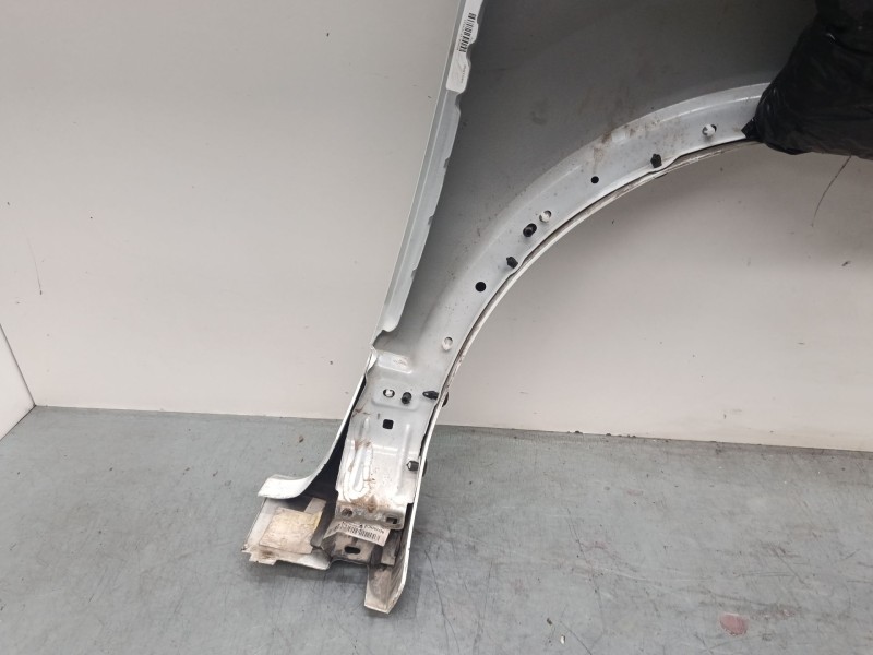 Recambio de aleta delantera izquierda para ford kuga ii (dm2) 1.5 ecoboost 4x4 referencia OEM IAM GV4116006AD  