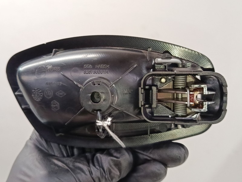 Recambio de maneta interior puerta delantera izquierda para renault megane iii hatchback (bz0/1_, b3_) 1.2 tce (bz2b, bz11) refe