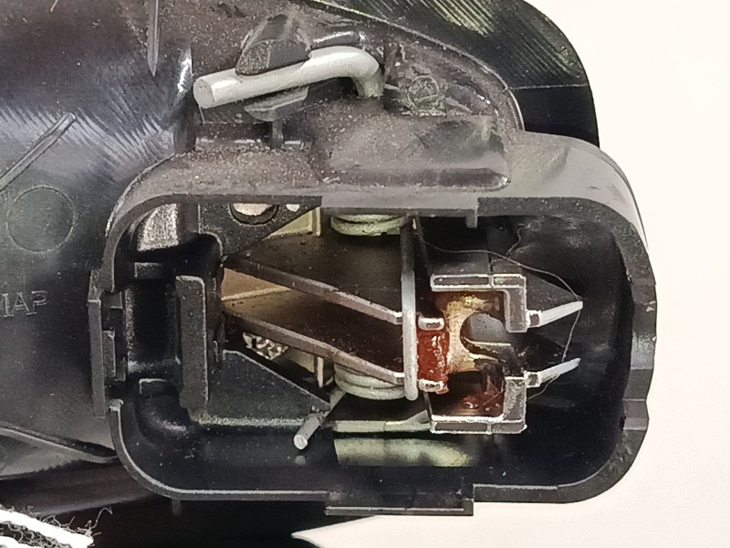 Recambio de maneta interior puerta delantera izquierda para renault megane iii hatchback (bz0/1_, b3_) 1.2 tce (bz2b, bz11) refe