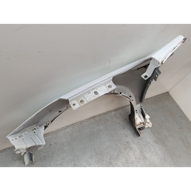 Recambio de aleta delantera derecha para ford kuga ii (dm2) 1.5 ecoboost 4x4 referencia OEM IAM GV4116005AD 5216949 