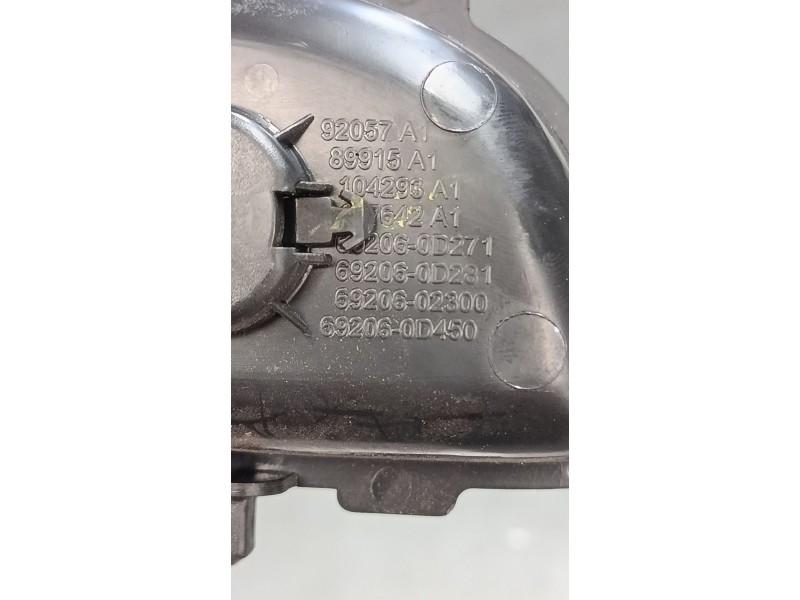 Recambio de maneta interior puerta delantera izquierda para peugeot 108 1.0 vti referencia OEM IAM 692060D450  