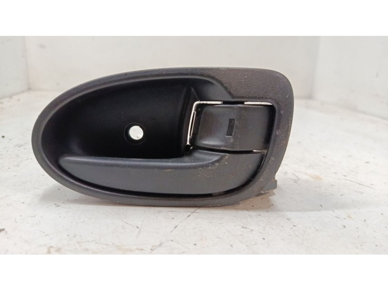 Recambio de maneta interior puerta delantera derecha para toyota yaris (_p9_) 1.4 d-4d (nlp90_) referencia OEM IAM   