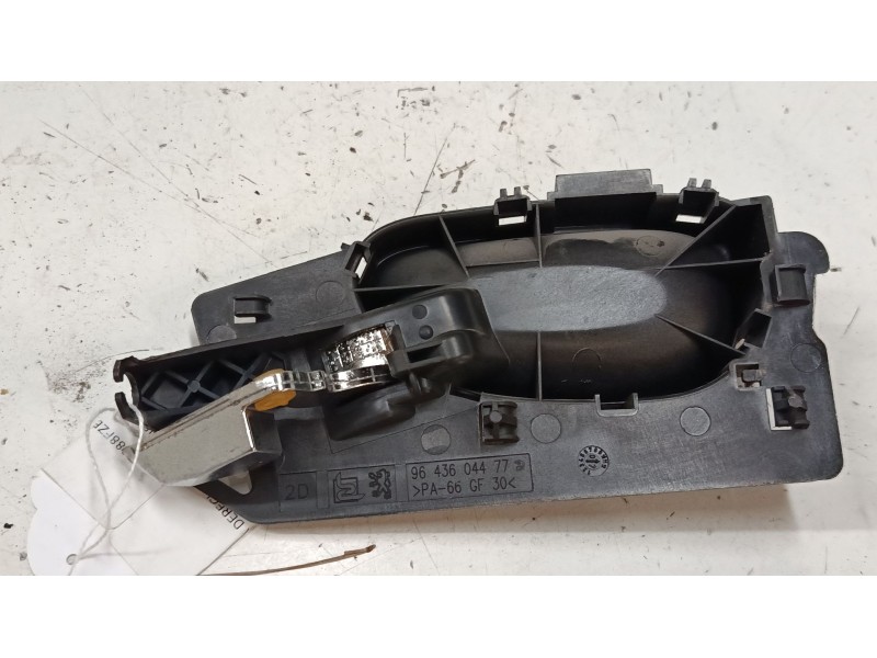 Recambio de maneta interior puerta delantera derecha para peugeot 307 sw (3h) 1.6 hdi 110 referencia OEM IAM 9643604477  