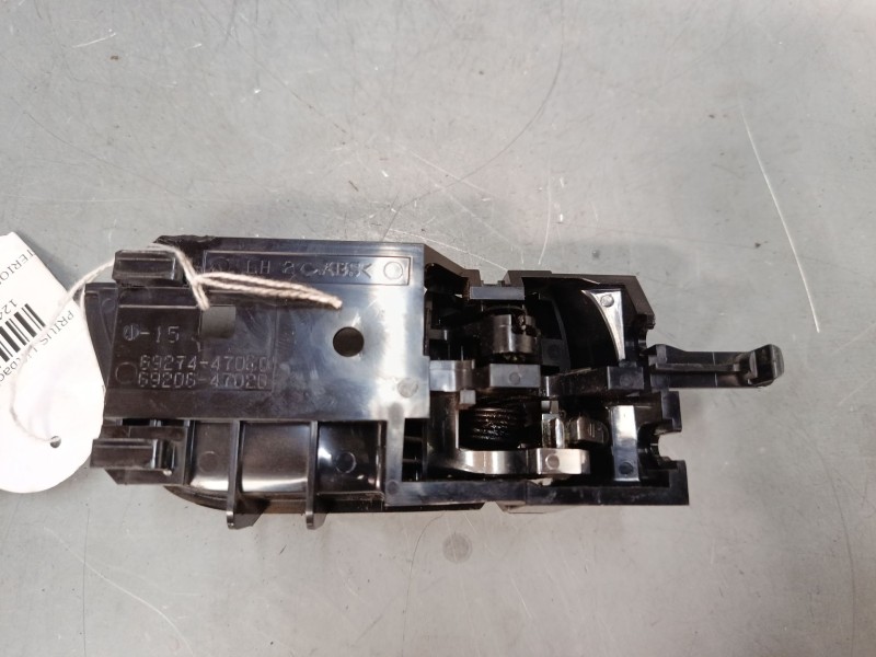 Recambio de maneta interior puerta trasera izquierda para toyota prius liftback (_w2_) 1.5 hybrid (nhw20_) referencia OEM IAM 69