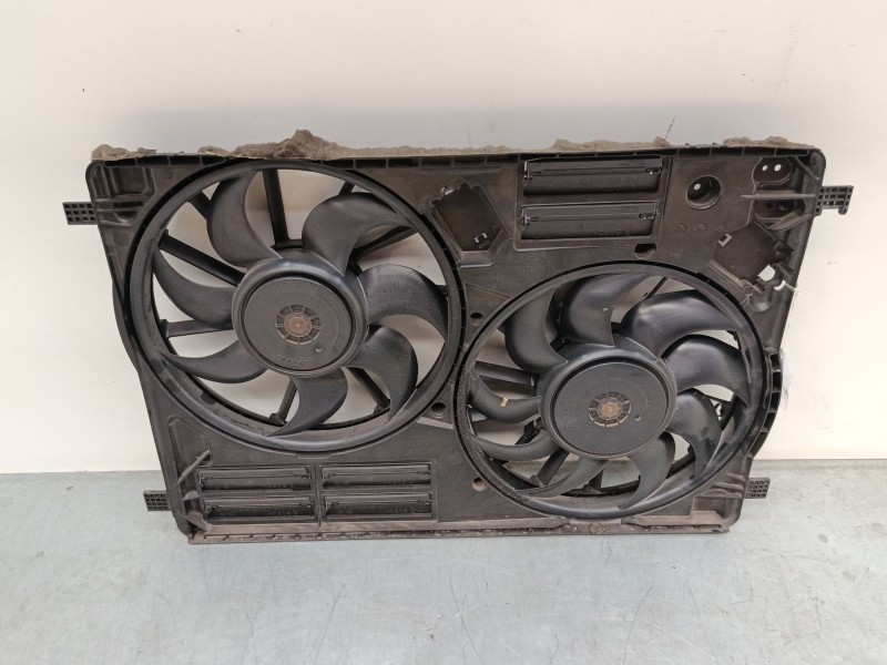 Recambio de electroventilador para ford kuga ii (dm2) 1.5 ecoboost 4x4 referencia OEM IAM 3135103884  