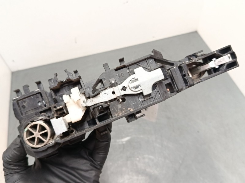 Recambio de maneta exterior puerta delantera derecha para renault scénic ii (jm0/1_) 1.6 16v (jm1r) referencia OEM IAM 820002846