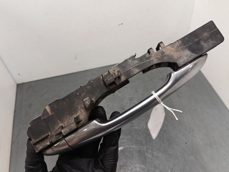 Recambio de maneta exterior puerta delantera derecha para renault scénic ii (jm0/1_) 1.6 16v (jm1r) referencia OEM IAM 820002846