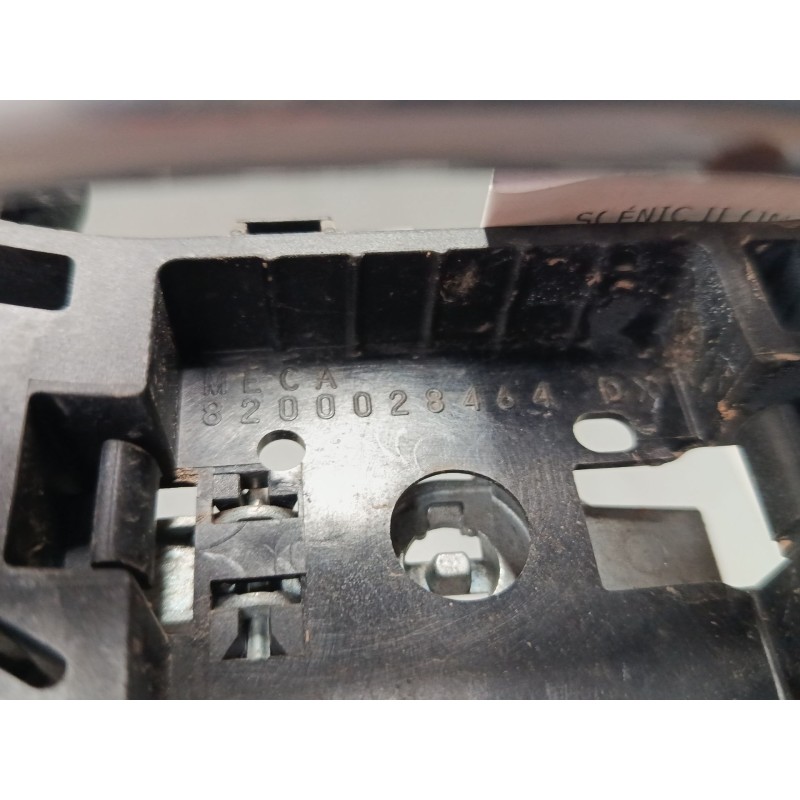 Recambio de maneta exterior puerta delantera derecha para renault scénic ii (jm0/1_) 1.6 16v (jm1r) referencia OEM IAM 820002846