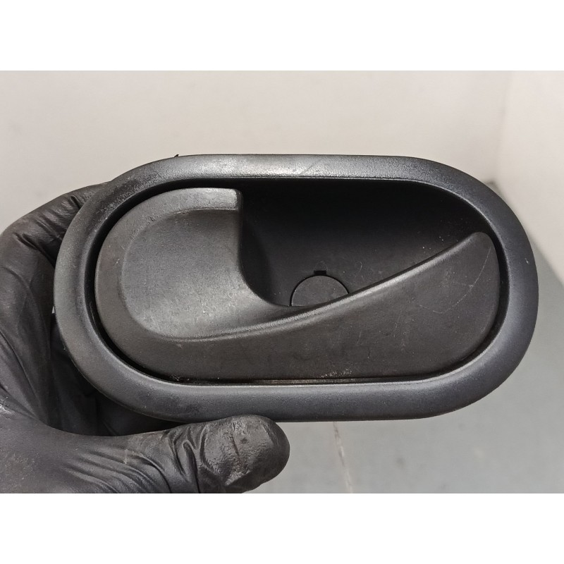 Recambio de maneta interior puerta delantera izquierda para renault clio iii (br0/1, cr0/1) 1.2 16v (br02, br0j, br11, cr02, cr0