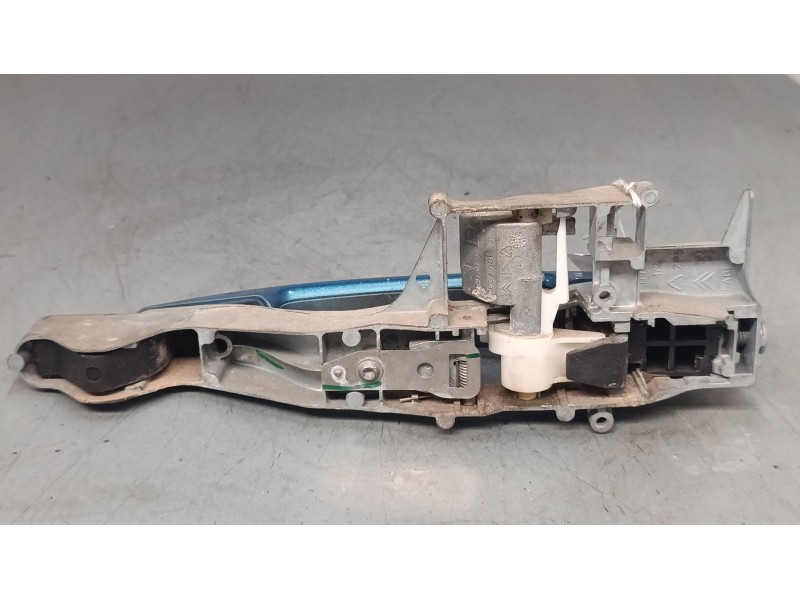 Recambio de maneta exterior puerta delantera derecha para peugeot 207/207+ (wa_, wc_) 1.4 16v referencia OEM IAM 9680168580  