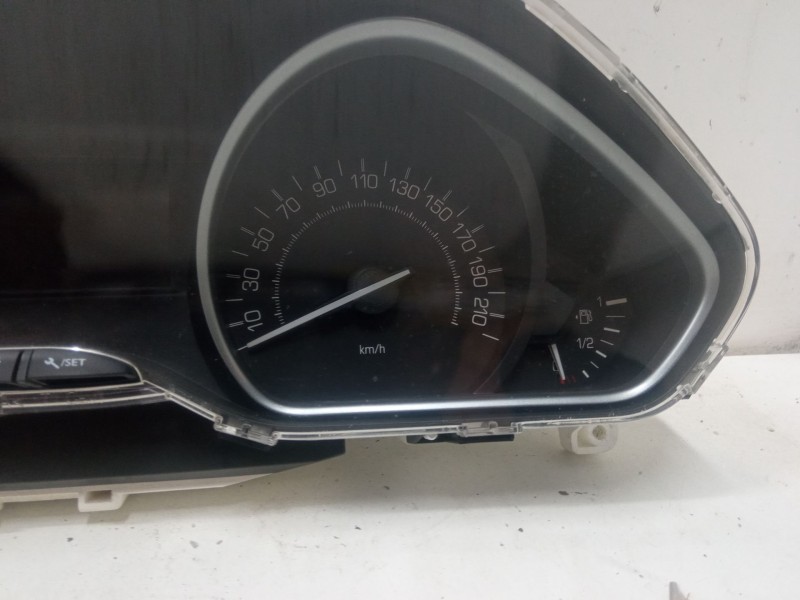 Recambio de cuadro instrumentos para peugeot 208 i (ca_, cc_) 1.2 puretech 82 referencia OEM IAM 9825986180  