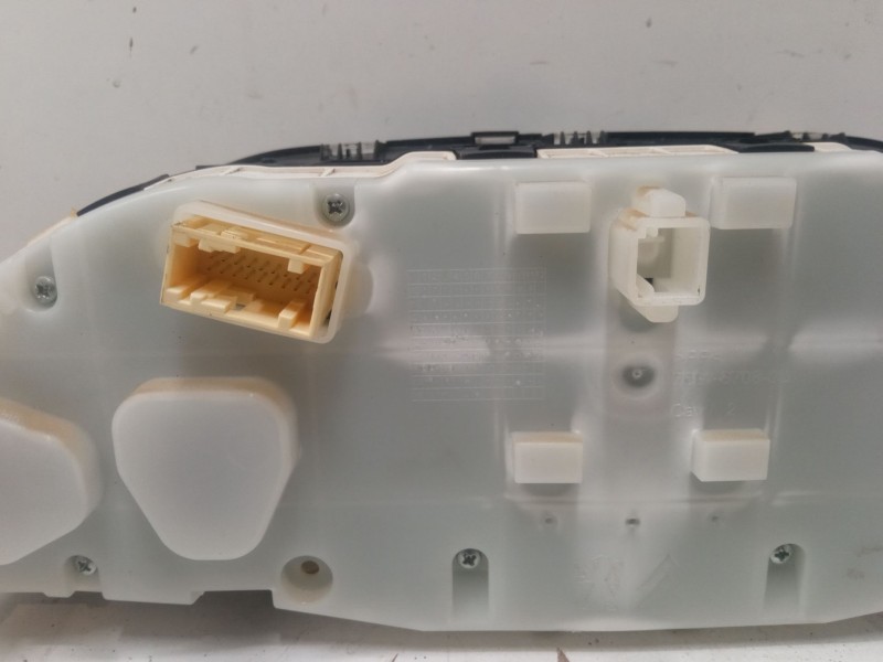 Recambio de cuadro instrumentos para peugeot 208 i (ca_, cc_) 1.2 puretech 82 referencia OEM IAM 9825986180  