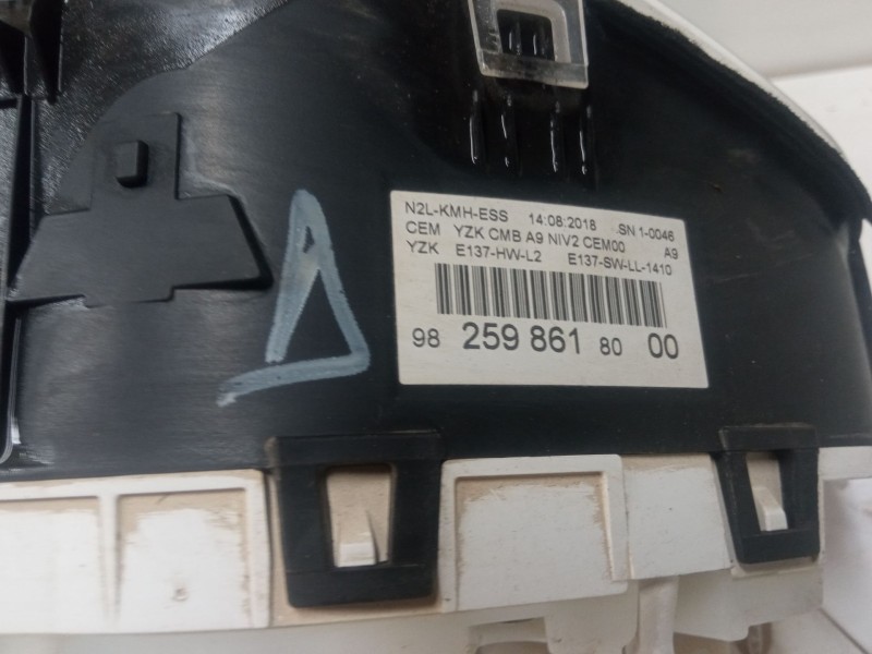 Recambio de cuadro instrumentos para peugeot 208 i (ca_, cc_) 1.2 puretech 82 referencia OEM IAM 9825986180  