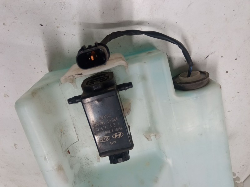 Recambio de deposito limpiaparabrisas para hyundai tucson (tl, tle) 1.7 crdi referencia OEM IAM   