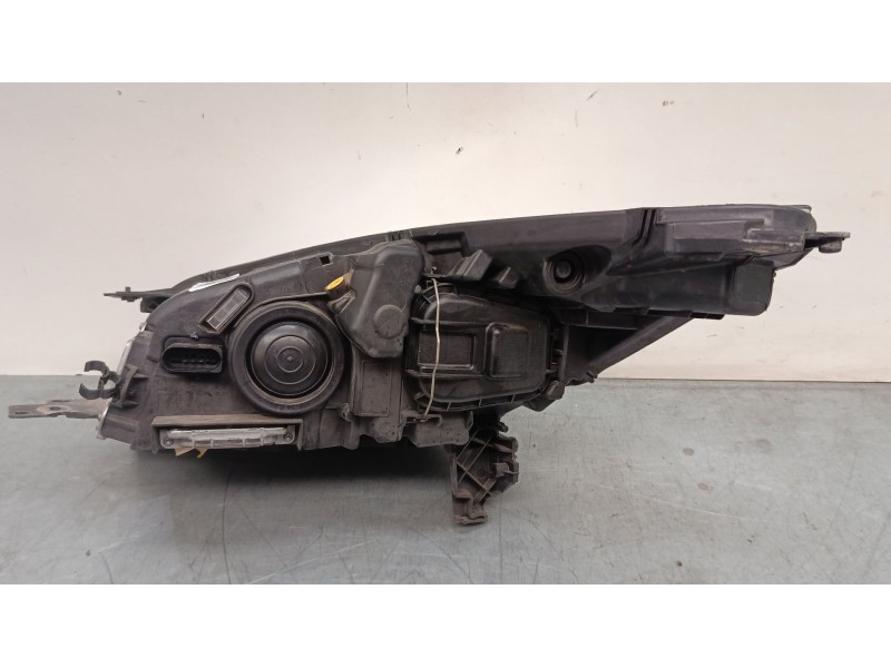 Recambio de faro derecho xenon para ford kuga ii (dm2) 1.5 ecoboost 4x4 referencia OEM IAM CV4413D154AK 90021743 