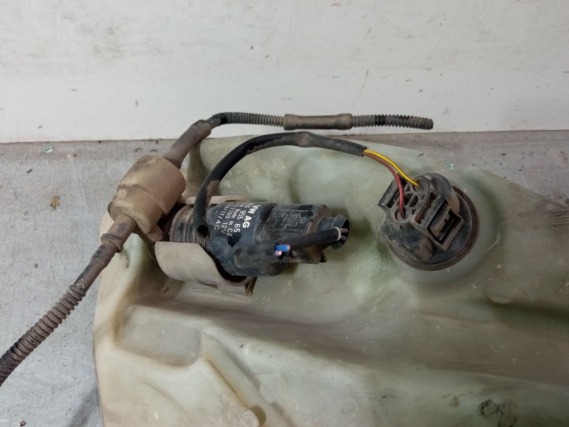 Recambio de deposito limpiaparabrisas para audi a4 b7 avant (8ed) 2.0 tdi 16v referencia OEM IAM   