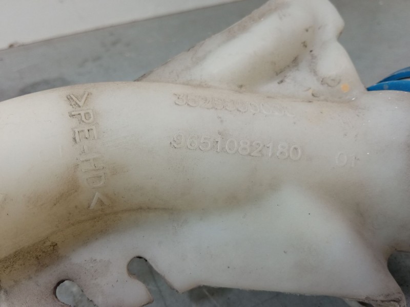 Recambio de deposito limpiaparabrisas para peugeot partner monospace (5_, g_) 1.6 hdi 90 referencia OEM IAM   