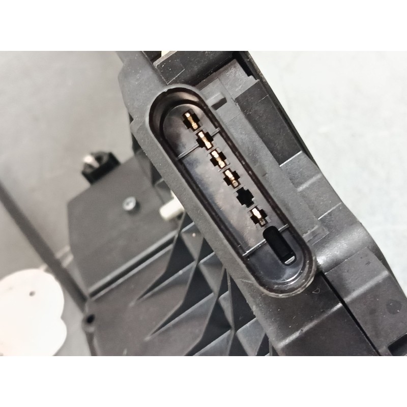 Recambio de cerradura puerta trasera derecha para ford kuga ii (dm2) 1.5 ecoboost 4x4 referencia OEM IAM BM5AA26412BF  