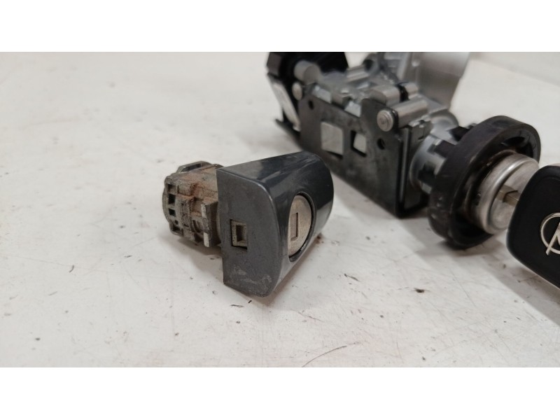 Recambio de kit bombines para opel corsa e (x15) 1.4 (08, 68) referencia OEM IAM   
