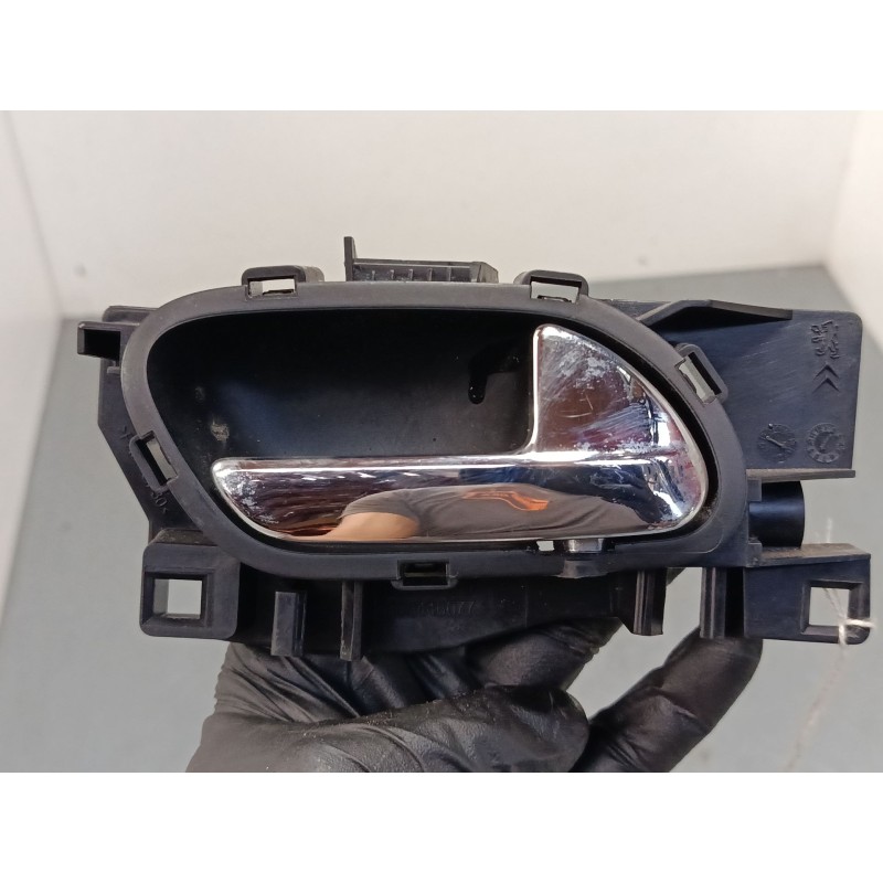 Recambio de maneta interior puerta delantera derecha para citroën c3 ii (sc_) 1.4 hdi 70 (sc8hzc, sc8hr0, sc8hp4) referencia OEM