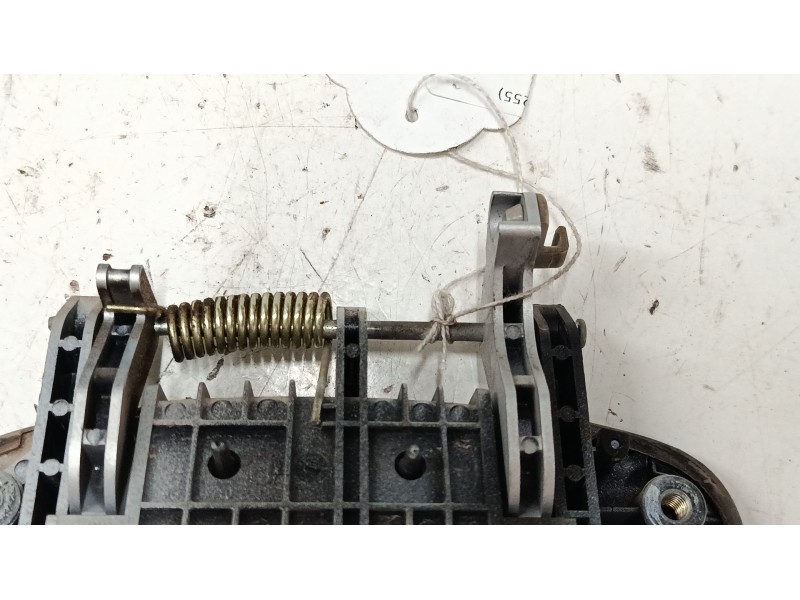 Recambio de maneta exterior puerta trasera derecha para chevrolet aveo / kalos hatchback (t250, t255) 1.4 referencia OEM IAM   