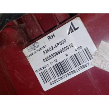 PILOTO TRASERO DERECHO 924024P500 