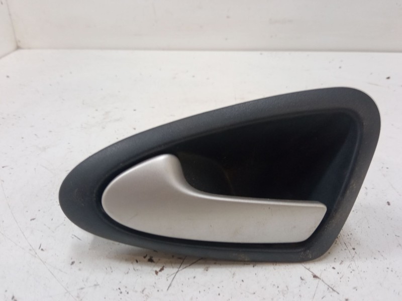 Recambio de maneta interior puerta trasera izquierda para seat ibiza iv (6j5, 6p1) 1.6 tdi referencia OEM IAM 6j4839113a  