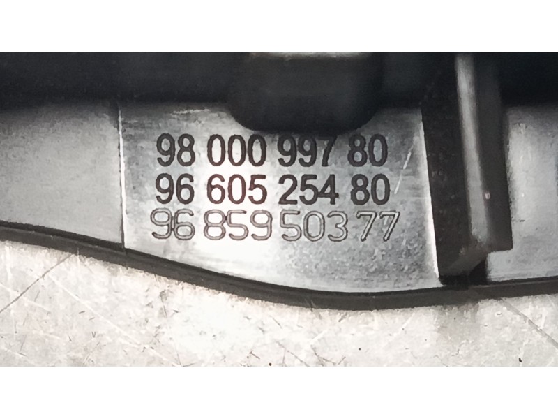 Recambio de maneta interior puerta delantera izquierda para citroën c4 picasso ii 1.6 hdi 90 referencia OEM IAM 9800099780  