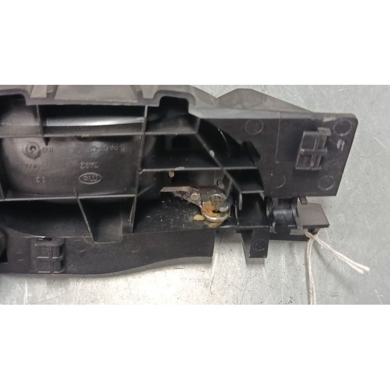 Recambio de maneta interior puerta delantera izquierda para citroën c4 picasso ii 1.6 hdi 90 referencia OEM IAM 9800099780  