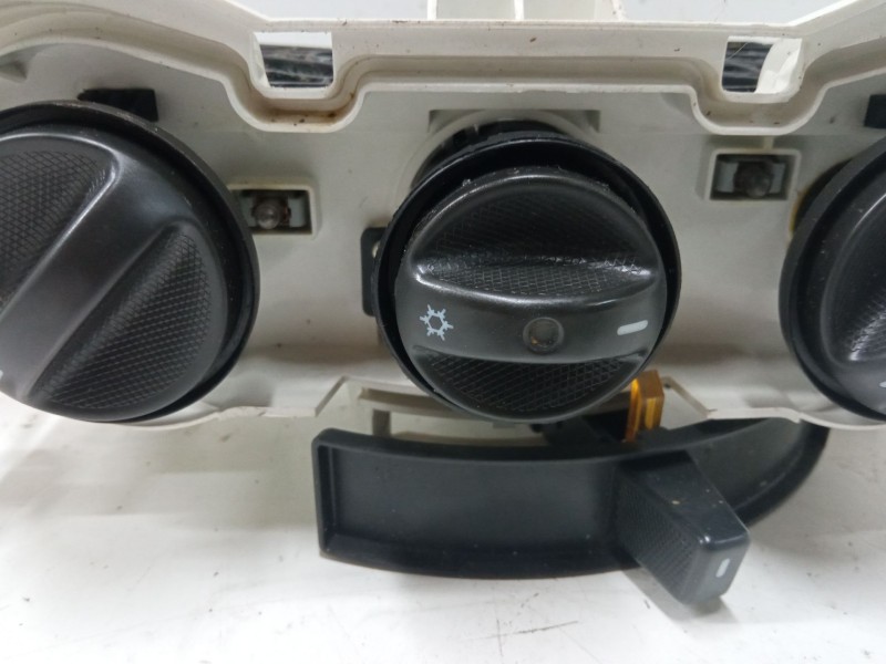 Recambio de mando calefaccion / a/a para fiat punto (188_) 1.2 60 (188.030, .050, .130, .150, .230, .250) referencia OEM IAM   