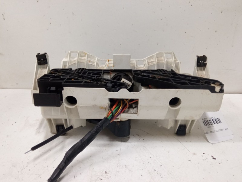 Recambio de mando calefaccion / a/a para fiat punto (188_) 1.2 60 (188.030, .050, .130, .150, .230, .250) referencia OEM IAM   