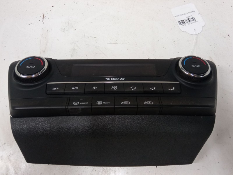 Recambio de mando climatizador para hyundai tucson (tl, tle) 1.7 crdi referencia OEM IAM   