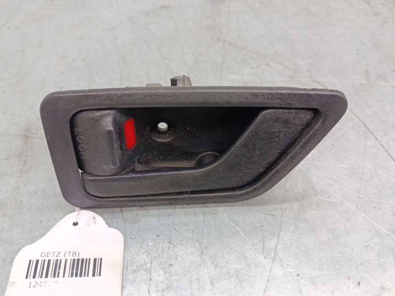 Recambio de maneta interior puerta delantera izquierda para hyundai getz (tb) 1.3 i referencia OEM IAM   
