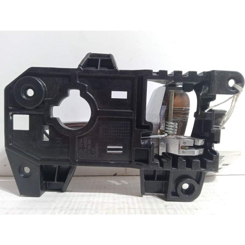 Recambio de maneta interior puerta delantera izquierda para kia carens iv 1.6 gdi referencia OEM IAM 82613-RP000  