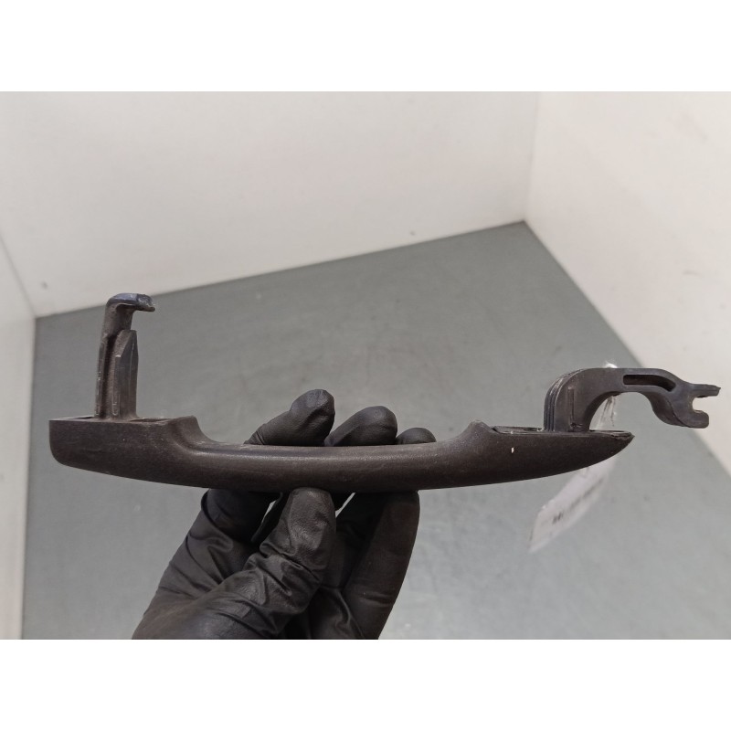 Recambio de maneta exterior puerta trasera derecha para renault clio iii (br0/1, cr0/1) 1.5 dci (c/br0g, c/br1g) referencia OEM 