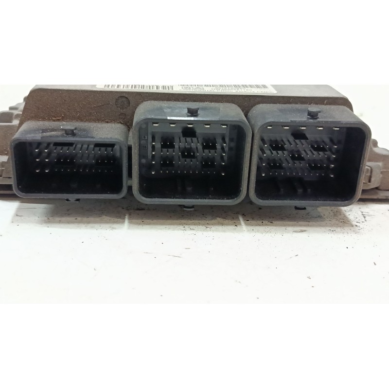 Recambio de centralita motor uce para citroën c4 ii (nc_) 1.6 hdi 110 referencia OEM IAM 9676760880  
