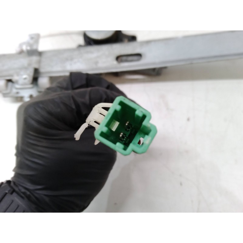 Recambio de elevalunas electrico delantero derecho para honda jazz ii (gd_, ge3, ge2) 1.3 idsi (gd1) referencia OEM IAM   