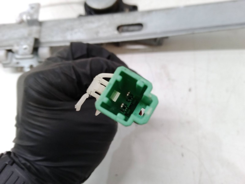 Recambio de elevalunas electrico delantero derecho para honda jazz ii (gd_, ge3, ge2) 1.3 idsi (gd1) referencia OEM IAM   