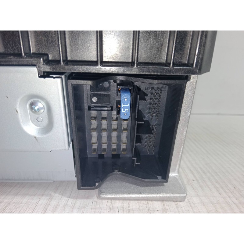Recambio de radio cd para mercedes-benz clase b sports tourer (w245) b 160 (245.231) referencia OEM IAM A1699002000  