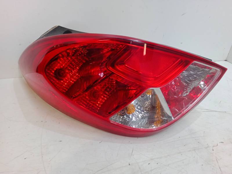 PILOTO TRASERO IZQUIERDO 924014P500 