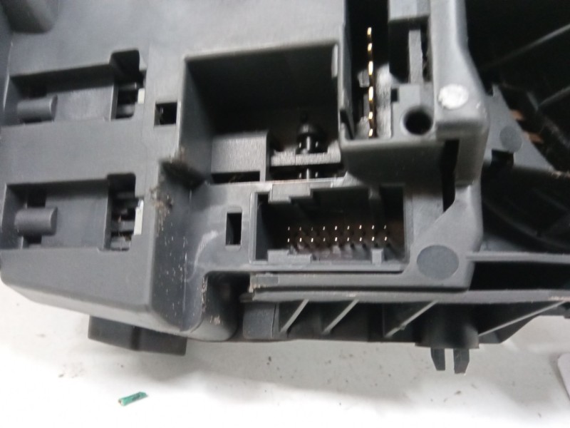 Recambio de mando luces para renault clio iii (br0/1, cr0/1) 1.2 16v (br0p, cr0p) referencia OEM IAM   