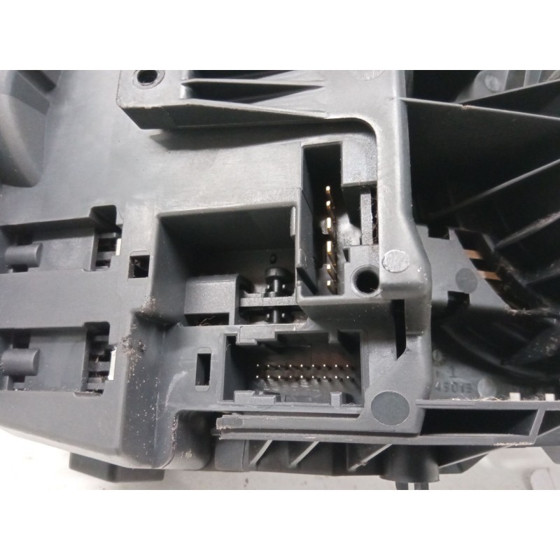 Recambio de mando luces para renault clio iii (br0/1, cr0/1) 1.2 16v (br0p, cr0p) referencia OEM IAM   