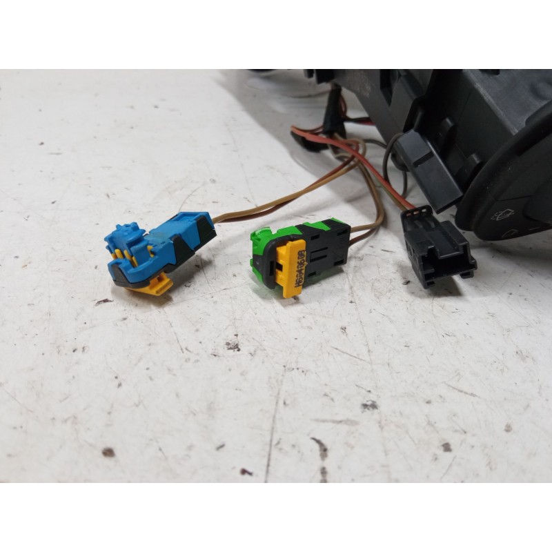 Recambio de mando luces para renault clio iii (br0/1, cr0/1) 1.2 16v (br0p, cr0p) referencia OEM IAM   