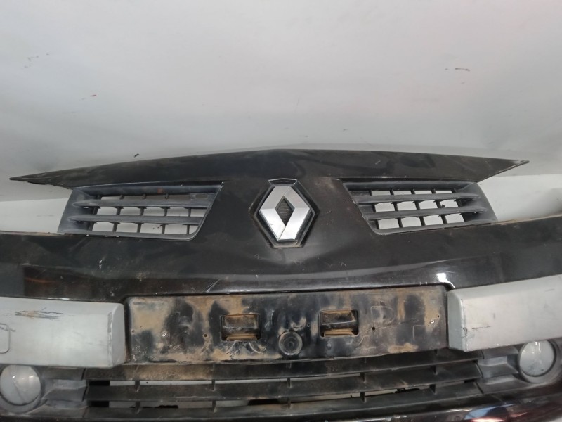 Recambio de paragolpes delantero para renault megane ii (bm0/1_, cm0/1_) 1.6 16v (bm0c, cm0c) referencia OEM IAM   