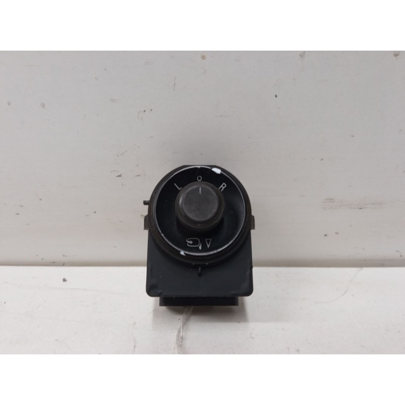 Recambio de mando retrovisor para opel insignia a sedán (g09) 2.0 cdti (69) referencia OEM IAM 13271831  