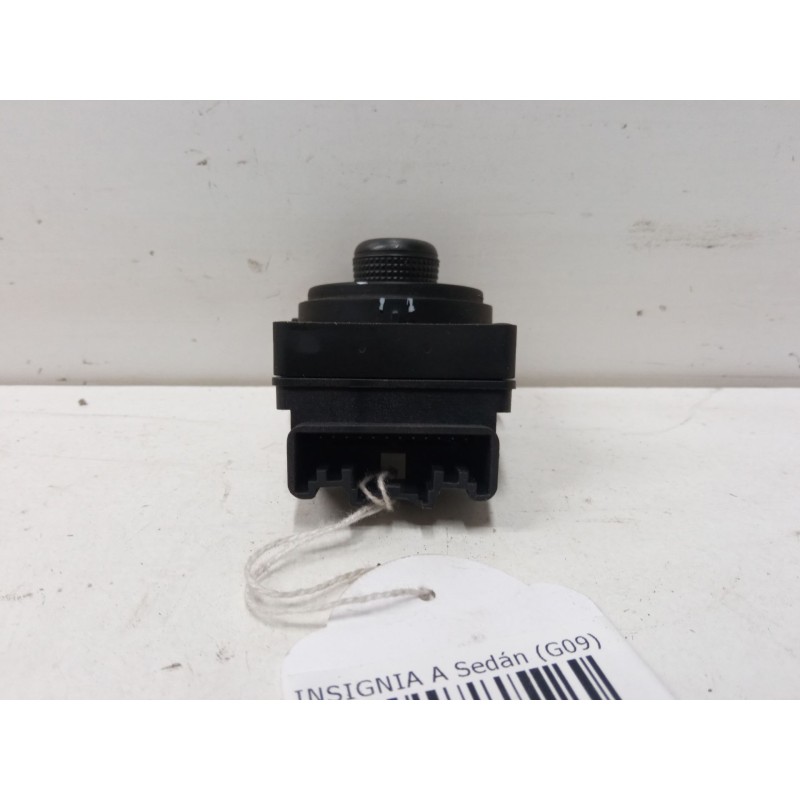 Recambio de mando retrovisor para opel insignia a sedán (g09) 2.0 cdti (69) referencia OEM IAM 13271831  