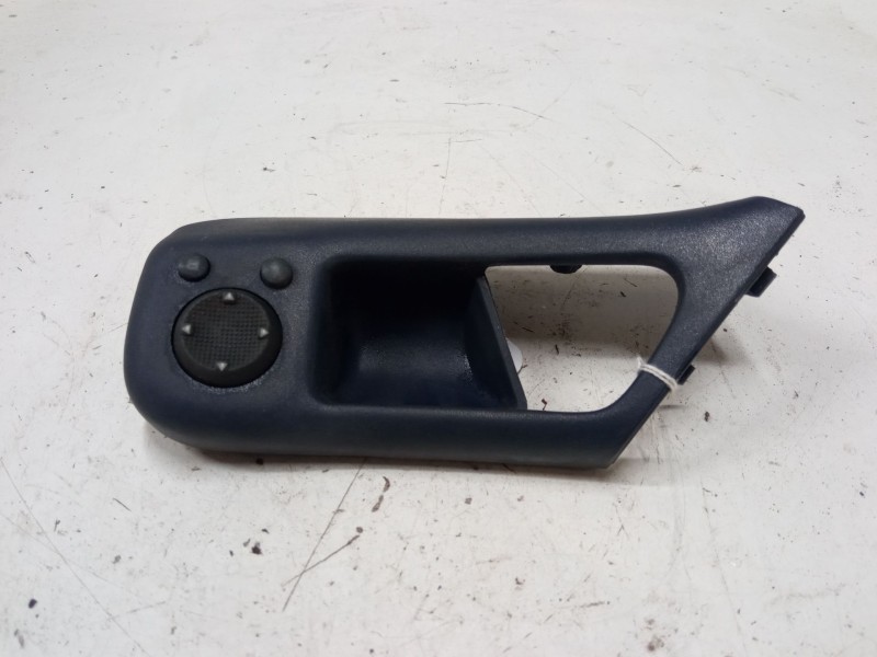 Recambio de mando retrovisor para volkswagen golf iii (1h1) 1.4 referencia OEM IAM 1H0837247  